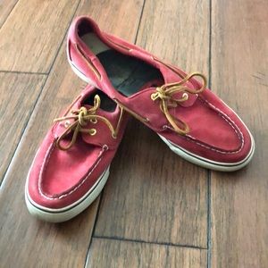 Red sperrys
